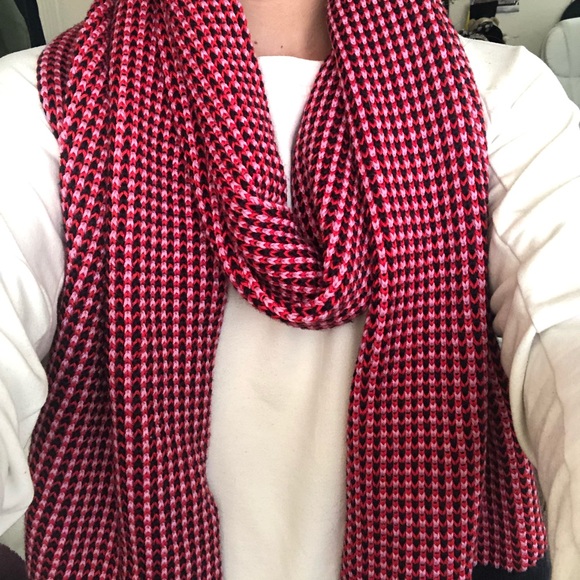 Coach knitted scarf - Picture 1 of 3